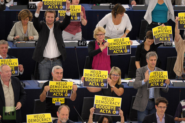 Le parlement européen rejette ACTA